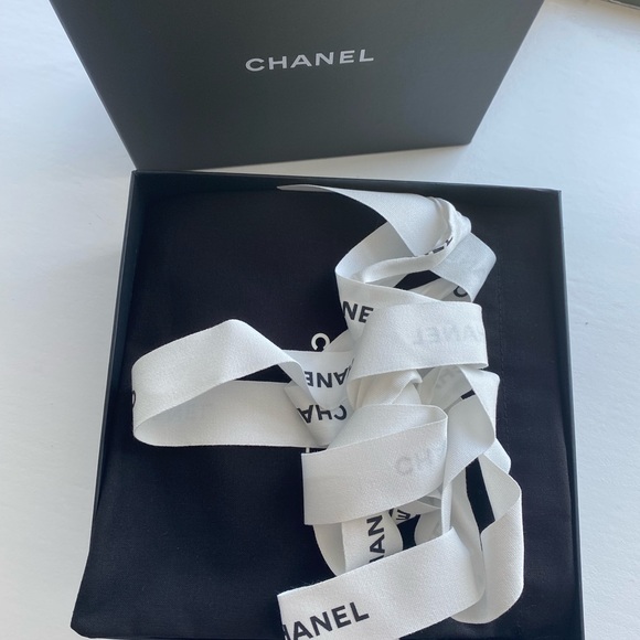 NWT❤️CHANEL❤️Reversible Leather Belt - Picture 3 of 7
